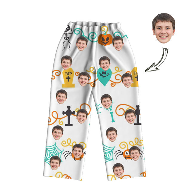 0026134_customized-halloween-style-pajamas-customized-face-photo-white-long-sleeve-pajama-set-halloween-styl_640.jpeg